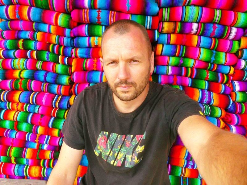 Die ersten Rainbow-Decken sind schon gefaltet